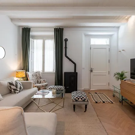 G8 Casa San Bernardo Calle Guadaira Σεβίλλη