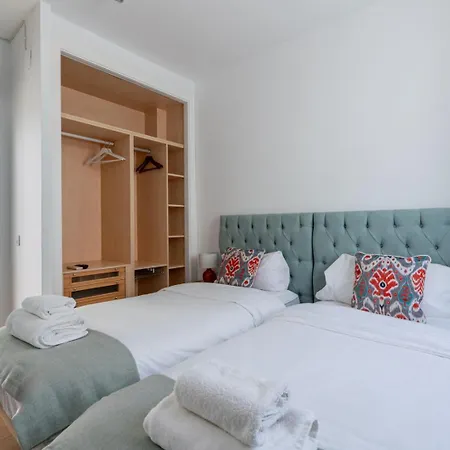 G8 Casa San Bernardo Calle Guadaira Διαμέρισμα