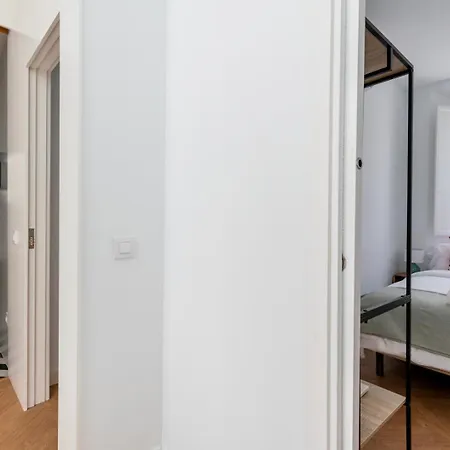 G8 Casa San Bernardo Calle Guadaira Διαμέρισμα Σεβίλλη